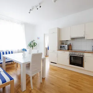  Apartment France | Operastreet